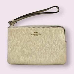 Coach Pebbled Leather Wristlet Zip Pouch Cream Gold Hardware